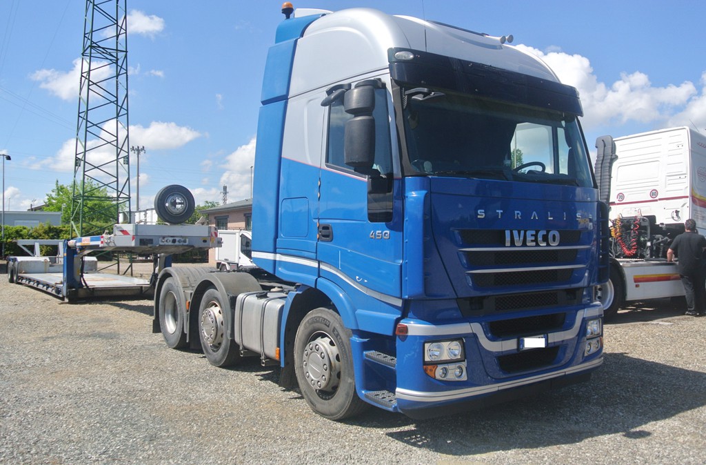 iveco_stralis_450_6x2_usato_3 assi_1