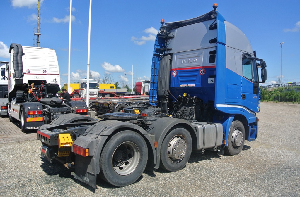 iveco_stralis_450_6x2_usato_3 assi_2