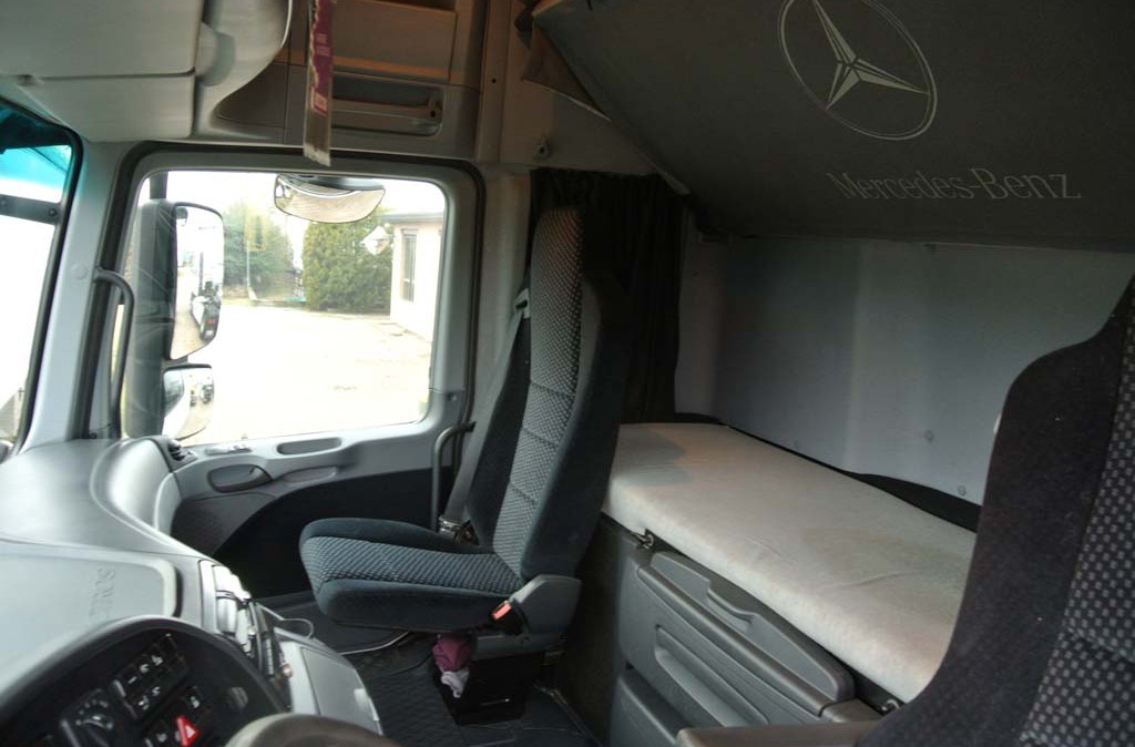 mercedes_actros_1848_usato_trattore_stradale_1_interno_1