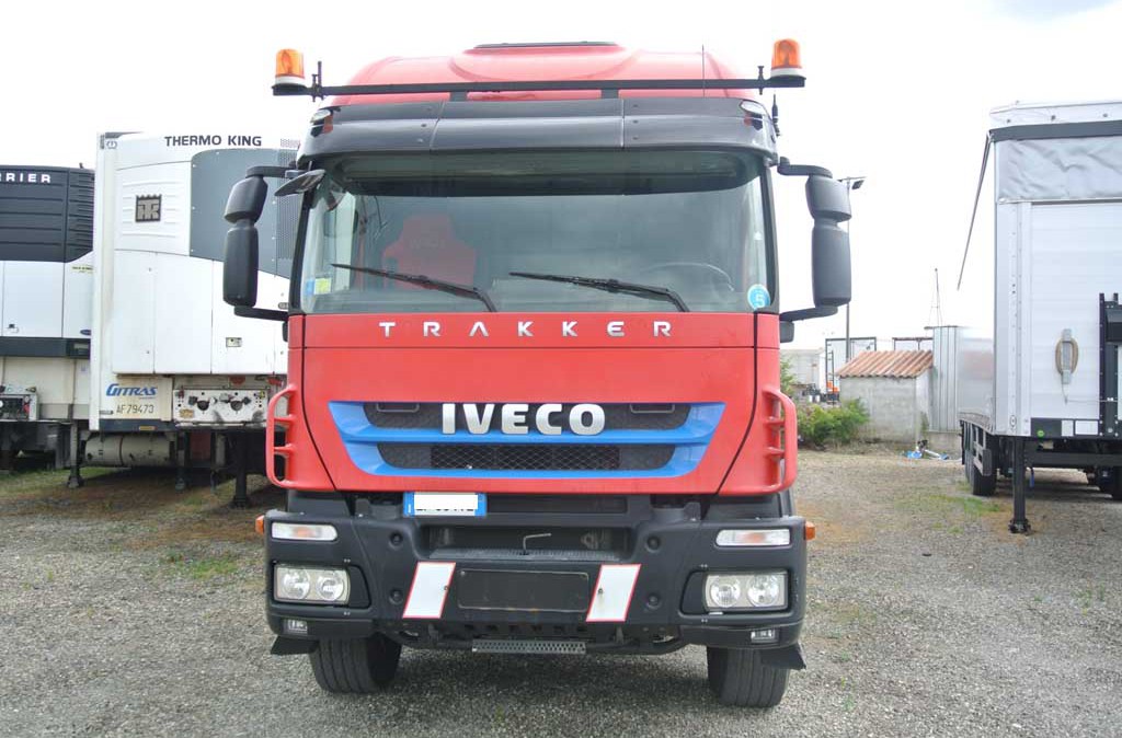 Trattore_eccezionale_3assi_6x4_iveco_stralis_trakker_500_usato_2