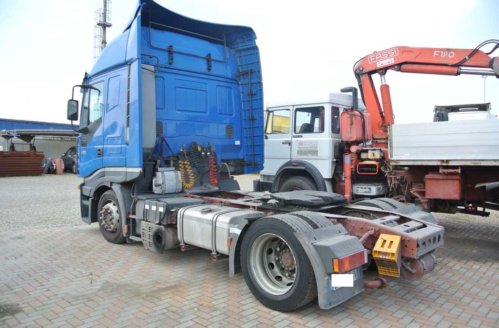 iveco_stralis_430_ribassato_mega_volume_trattore_stradale_2