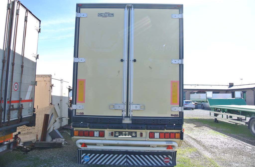 semirimorchio_frigorifero_chereau_usato_porte