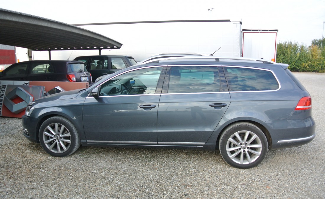 Autovettura_Volkswagen_Passat_variant_2.0_station_wagon_