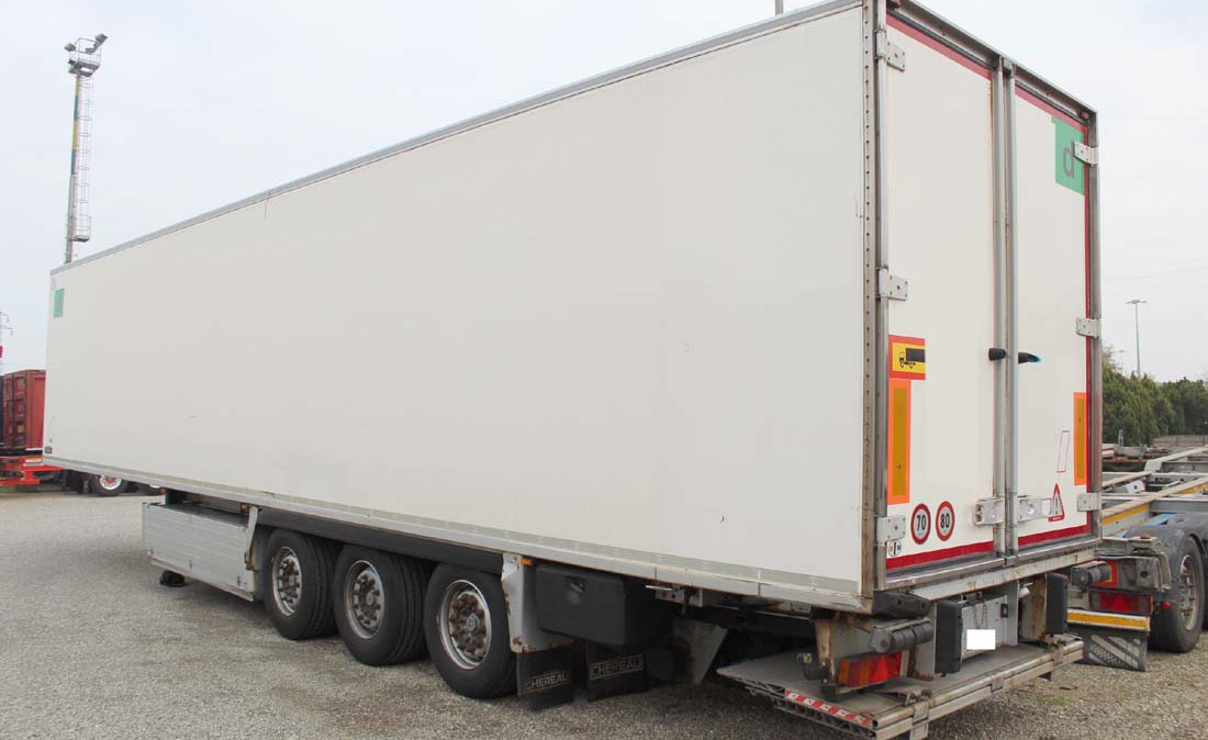 semirimorchio_frigo_con_sponda_pedana_chereau_usato_2