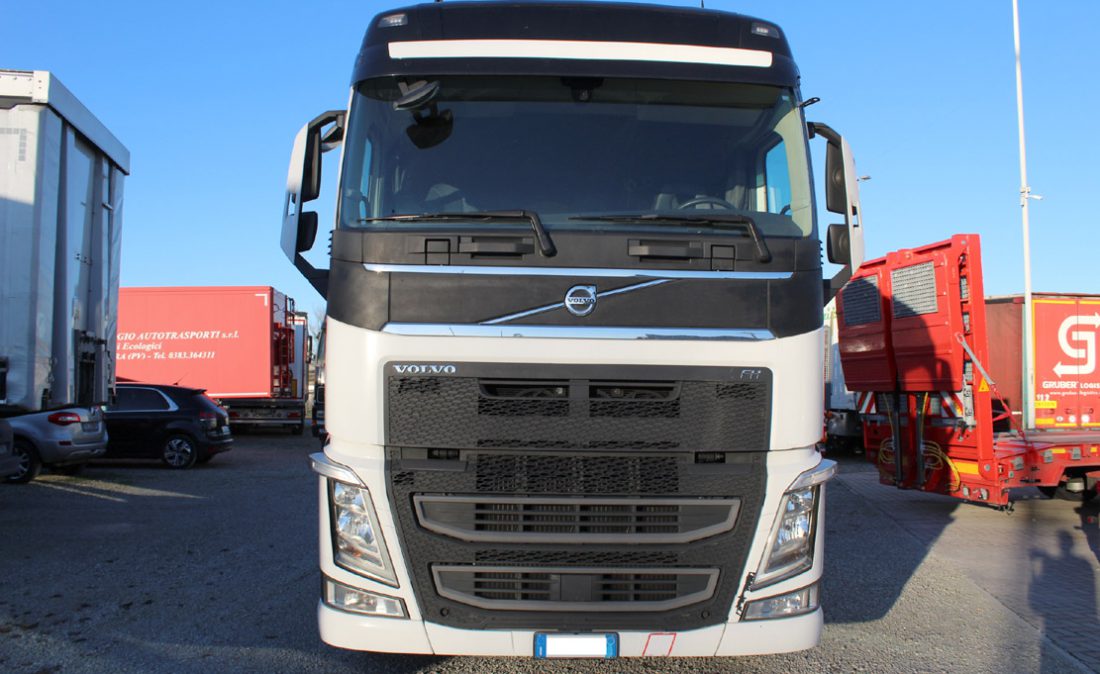 trattore_stradale_volvo_FH13_500_presa_idraulica_usato_5