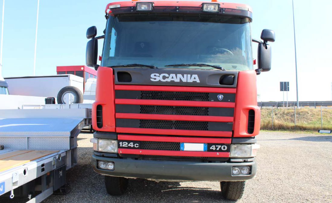 Scania_124_C_470_4 assi ribaltabile_motrice_usato_1