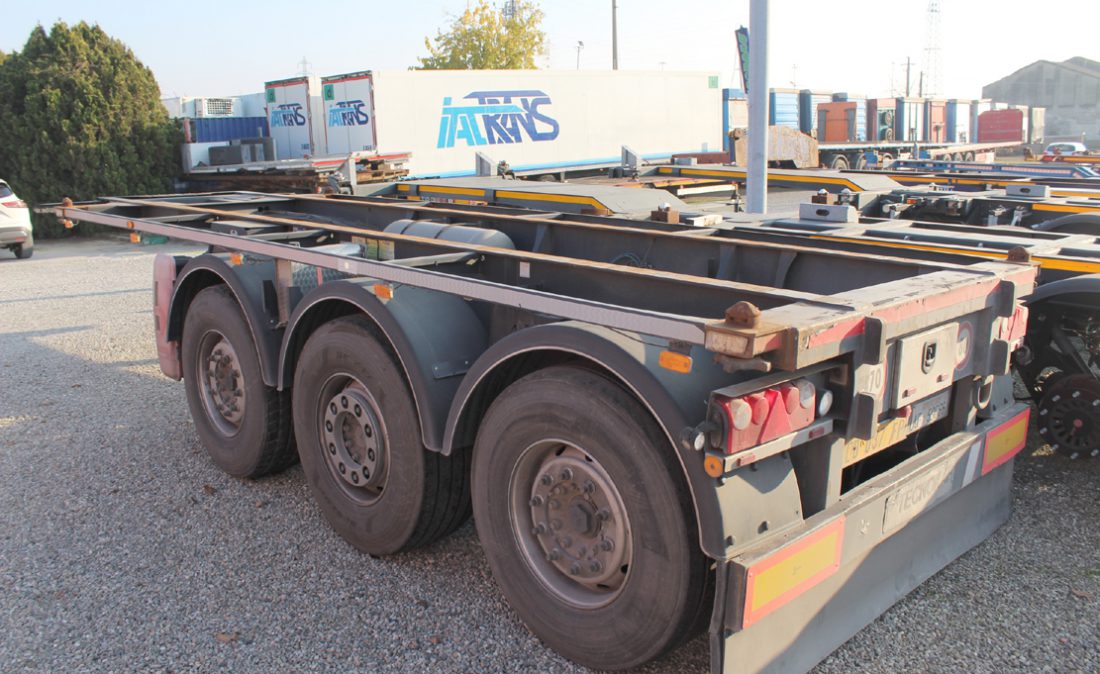 semirimorchio_portacontainer_20_3assi_tecnokar_usato_1