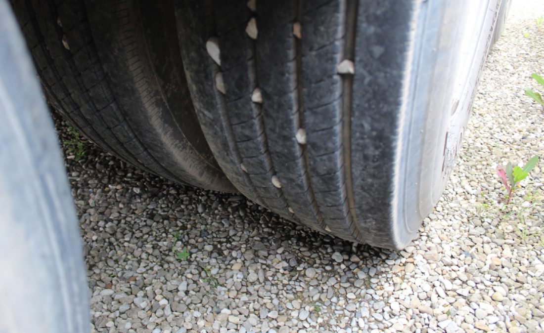 semirimorchio_vasca_ribaltabile_10_gomme_28m3_tecnokar_usata_6