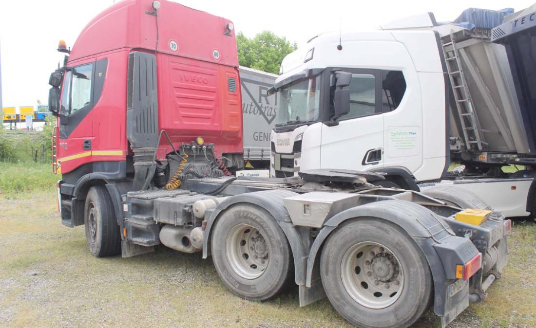 trattore_eccezionale_6x4_iveco_stralis_500_usato_1