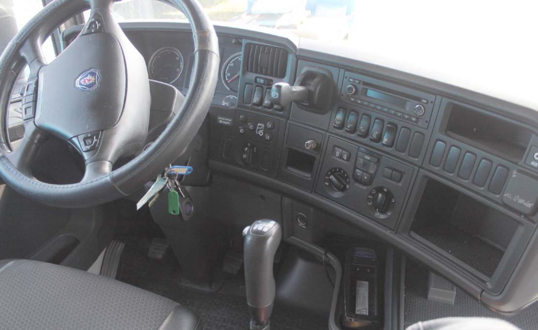 trattore_strdale_scania_r400_con gru_usato_6