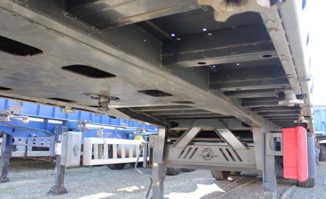 semirimorchi_pianalati_aperti_container_piantane_usati_0