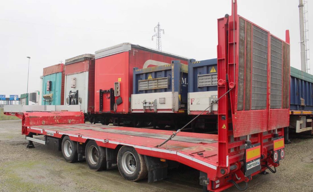 semirimorchio_carrellone_11_50_usato_bertoja_1