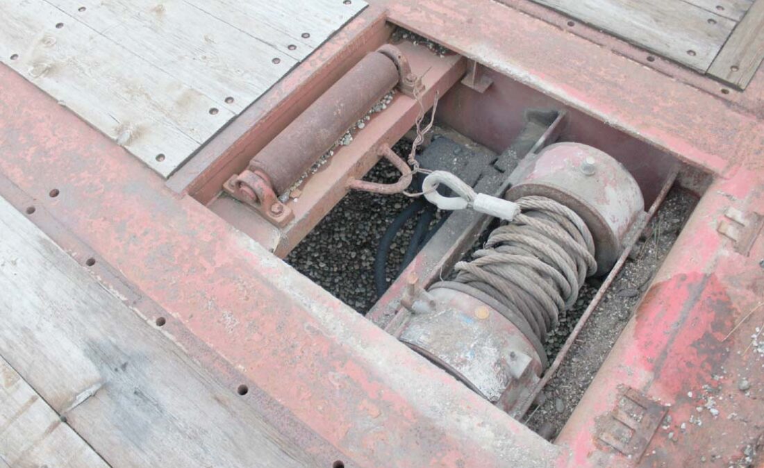 semirimorchio_carrellone_verricello_rampe_deangelis_usato_3