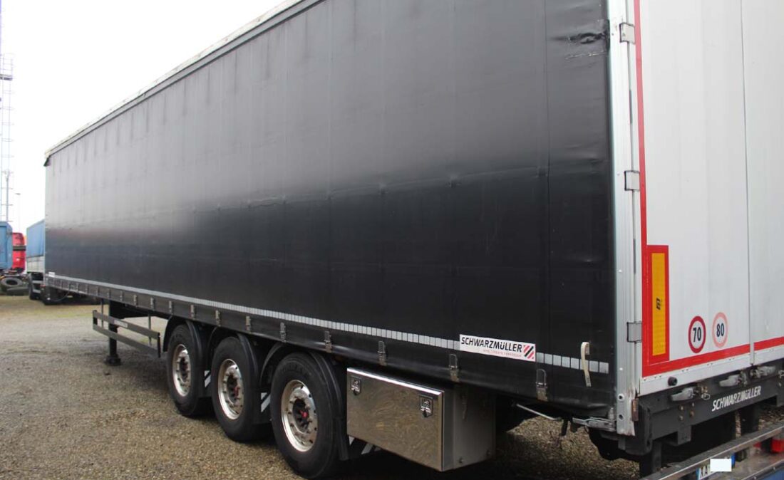 semirimorchio_centinato_francese_schwarzmuller_usato_2