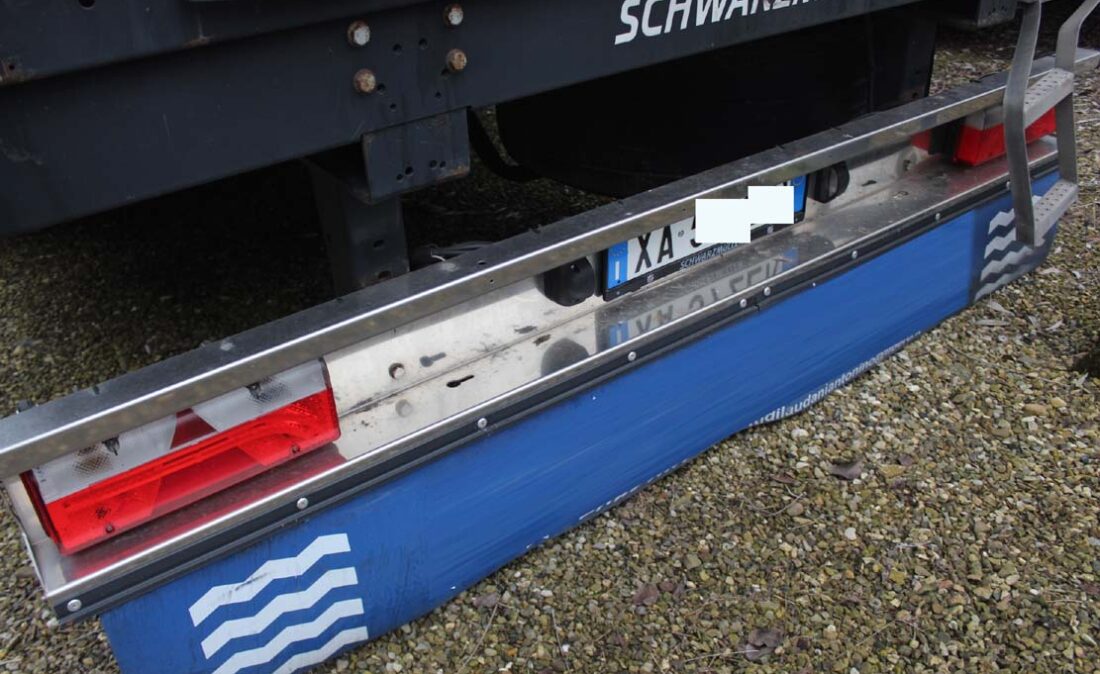 semirimorchio_centinato_francese_schwarzmuller_usato_4