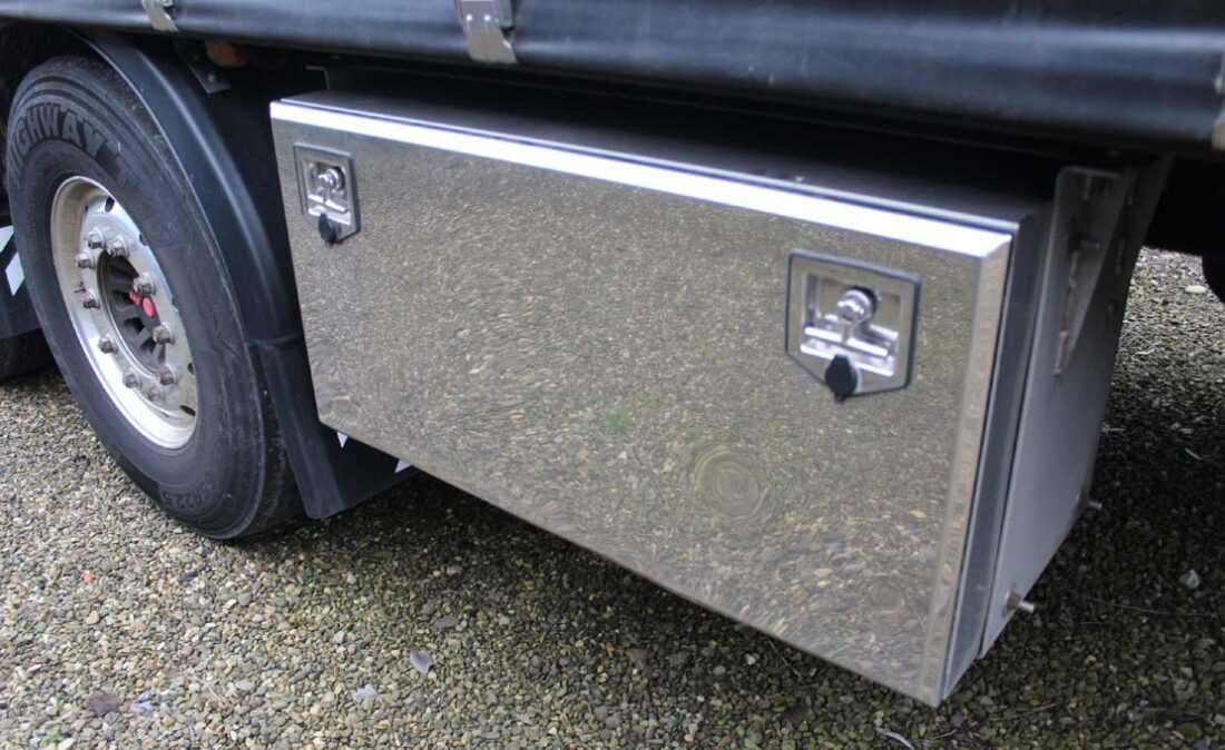 semirimorchio_centinato_francese_schwarzmuller_usato_9