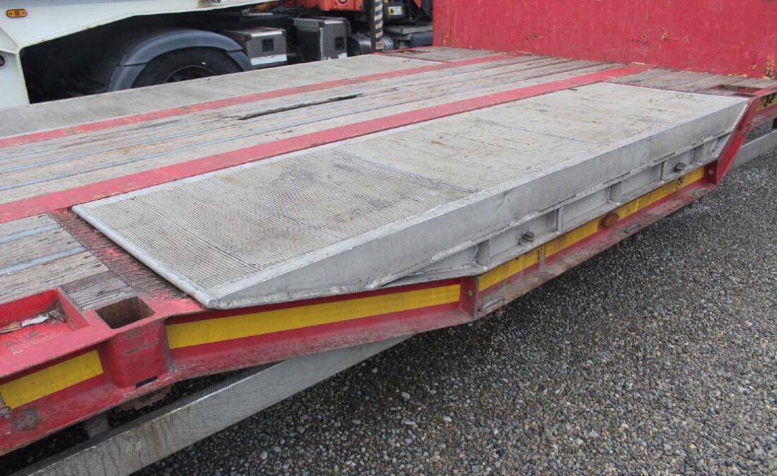 carrellone_3assi_buche_toresan_usato_)