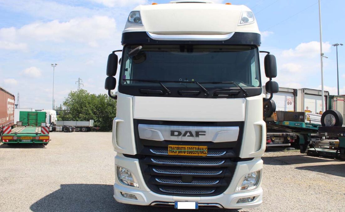 trattore_stradale_usato_daf_xf_480_ribassato_1