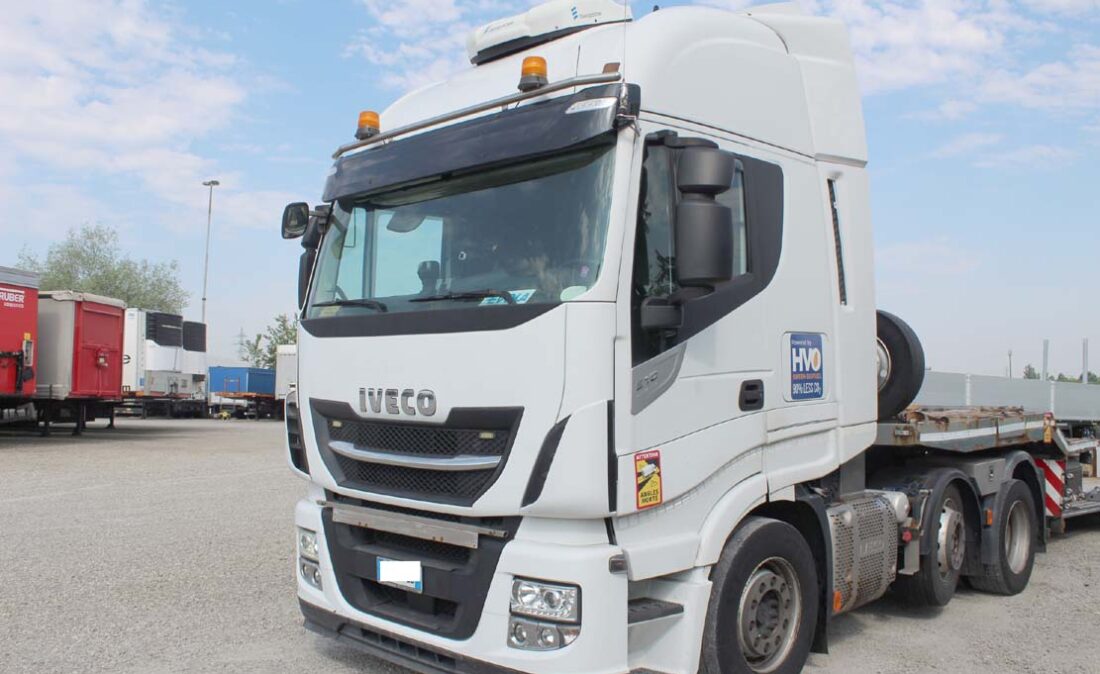 trattore_stralis_iveco_510_3_assi_6x4_ribassato_usato_1